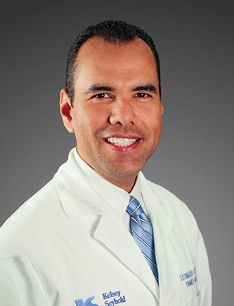 Portrait of Leonardo Espitia, MD, MMM, Family Medicine specialist at Kelsey-Seybold Clinic.