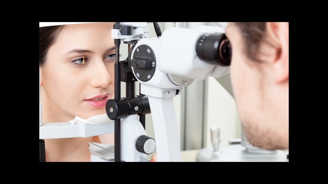 Lens replacement corrects cataracts and astigmatism