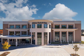 External shot of Kelsey-Seybold's Atascocita Clinic.