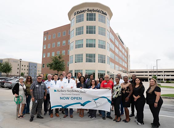 Kelsey-Seybold Clinic cuts ribbon at newly opened Northwest Campus Building B