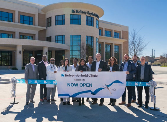 Kelsey-Seybold Clinic leadership welcomed leaders from the Atascocita community to a ribbon cutting Kelsey-Seybold Clinic leadership welcomed leaders from the Atascocita community to a ribbon cutting