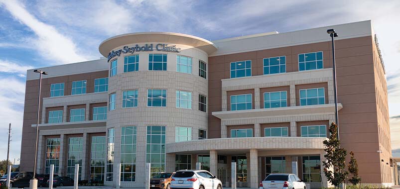 Exterior shot of Kelsey-Seybold's original Cypress Clinic.
