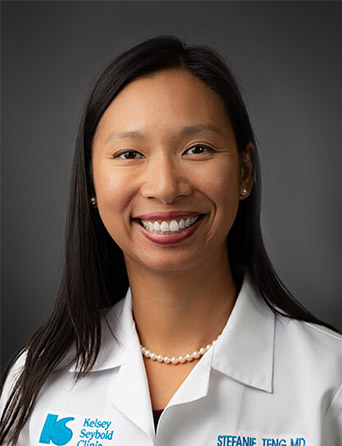 Portrait of Stefanie Teng, MD, Internal Medicine specialist at Kelsey-Seybold Clinic.