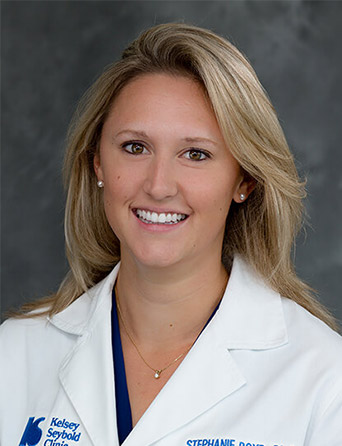 Headshot of Stephanie Mcbee, Cardiology physician assistant at Kelsey-Seybold Clinic.