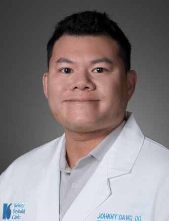 Portrait of Johnny Dang, DO, Family Medicine, Primary Care specialist at Kelsey-Seybold Clinic.