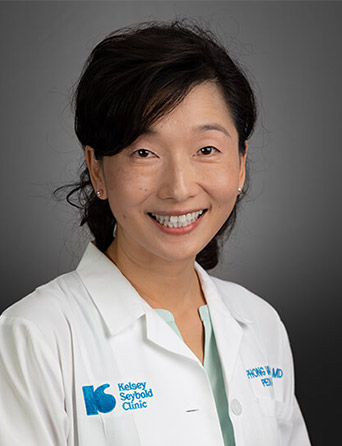 Headshot of Phong Van-Liaw, MD, FAAP, pediatrician at Kelsey-Seybold Clinic.