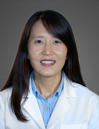Portrait of Linda Kuei Che, MD, Radiology specialist at Kelsey-Seybold Clinic.